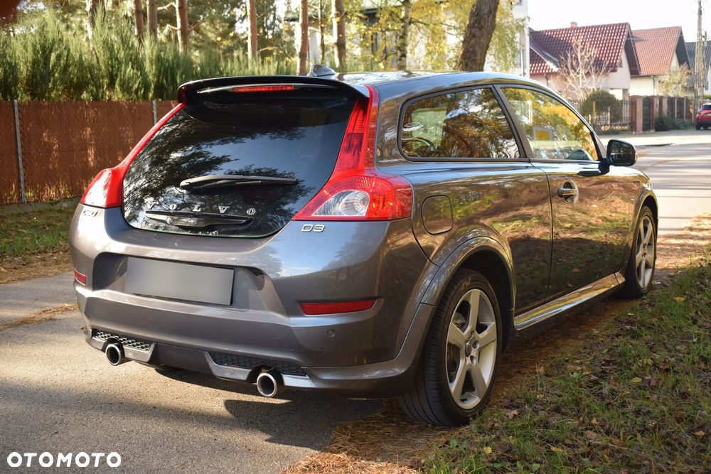 Volvo C30 D3 R-Design - 3