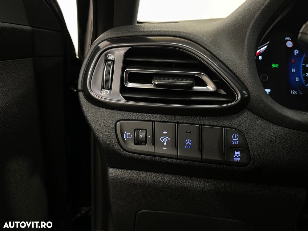 Hyundai i30 1.0 T-GDI 48V-Hybrid DCT N-Line - 28