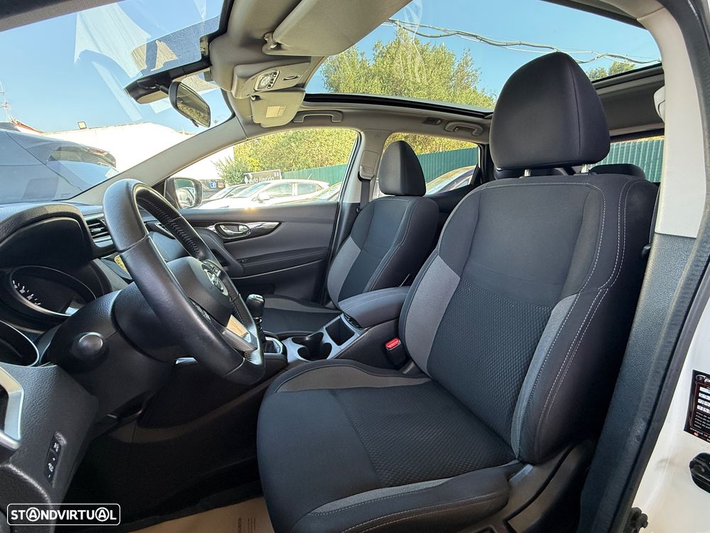 Nissan Qashqai 1.5 dCi N-Connecta Business - 13