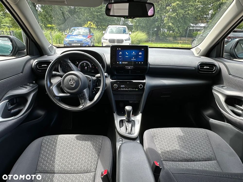Toyota Yaris Cross - 13