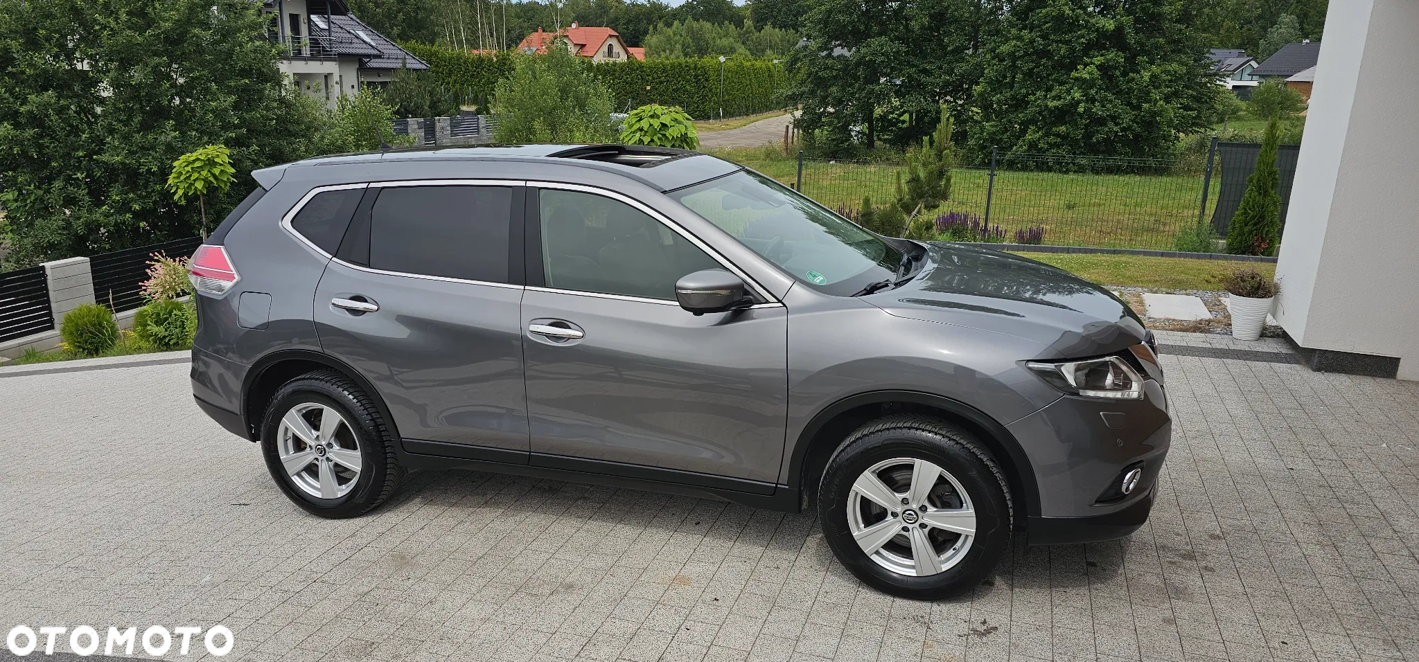 Nissan X-Trail 1.6 DCi N-Connecta 4WD 7os - 12