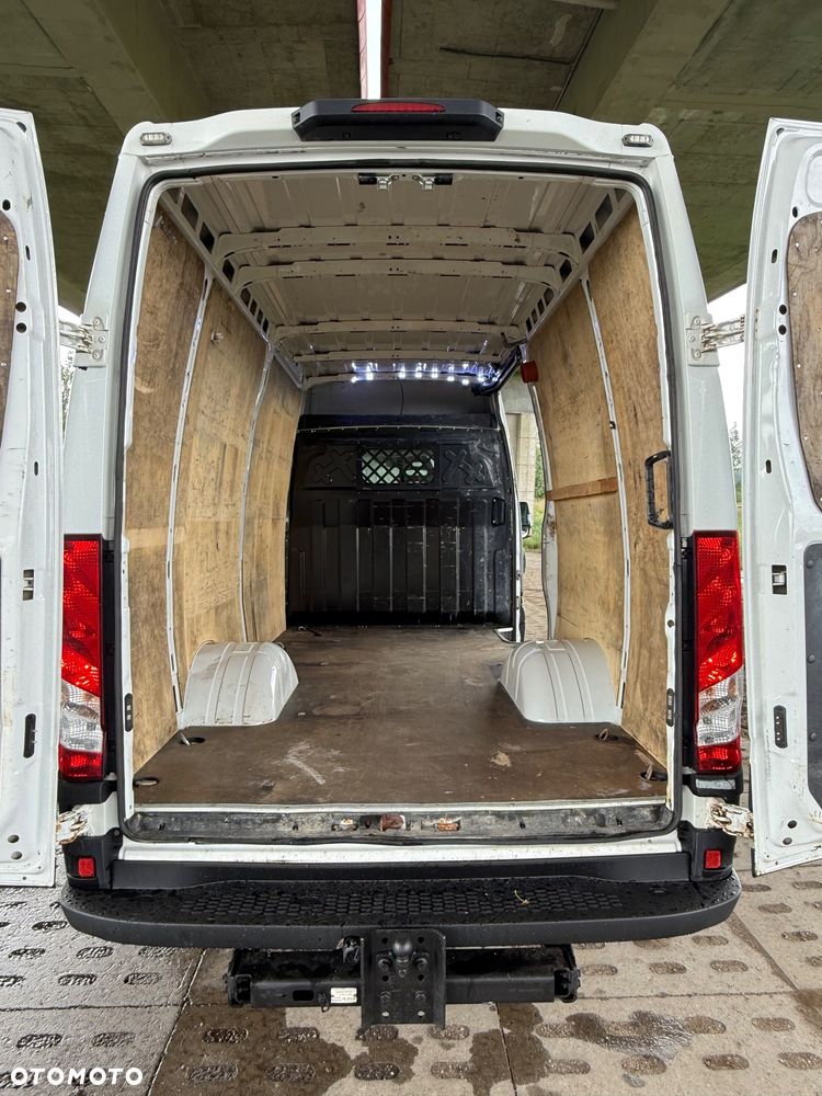 Iveco Daily - 12