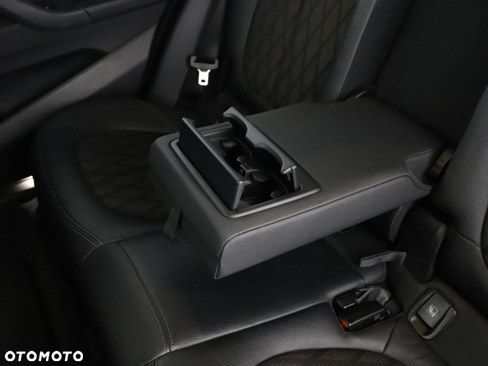 BMW X1 sDrive20d xLine - 40