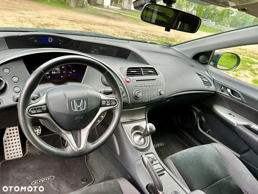 Honda Civic 1.8i-VTEC 50 Jahre Edition - 11