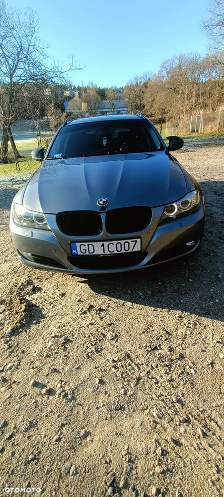 BMW Seria 3 318i - 9