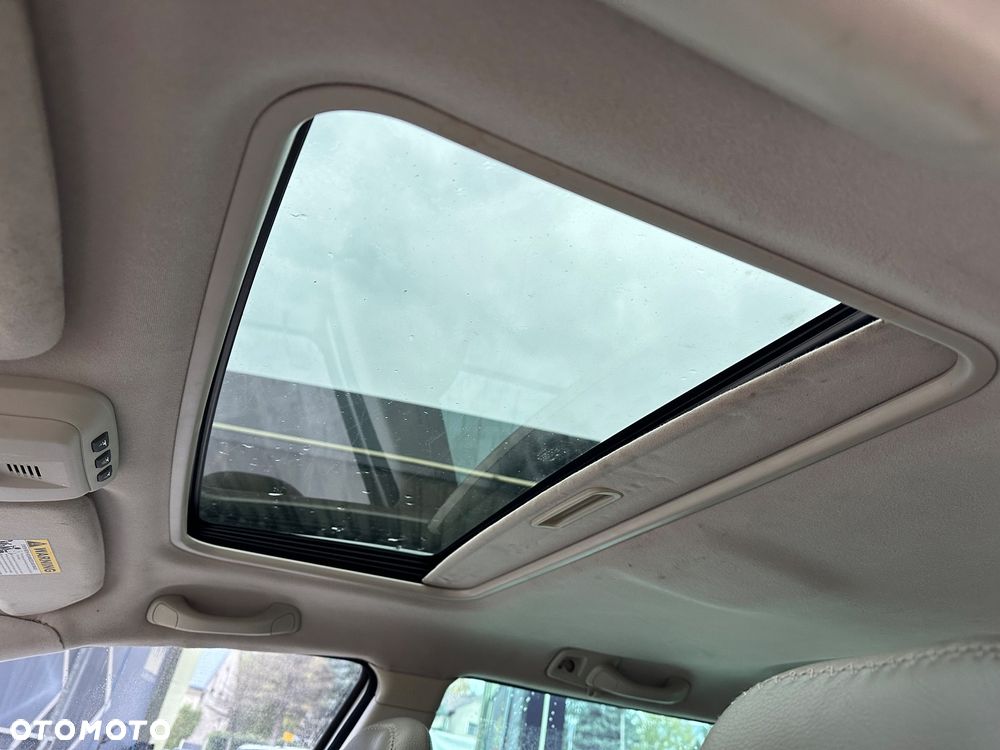 Volvo XC 70 AWD Momentum - 21