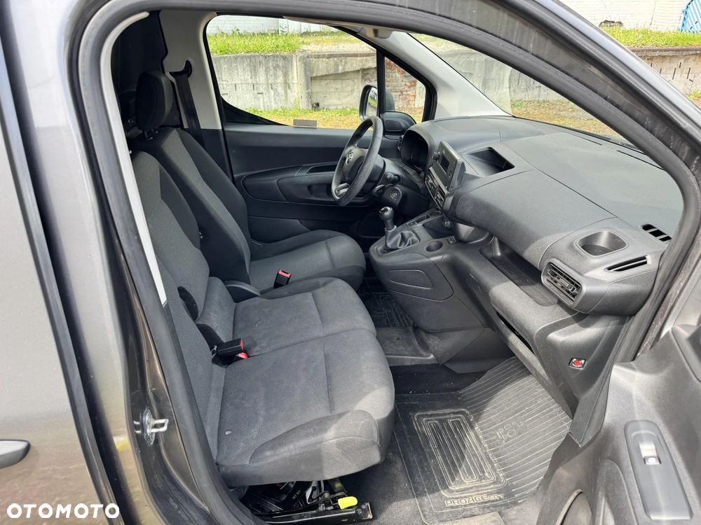 Toyota Proace City - 7