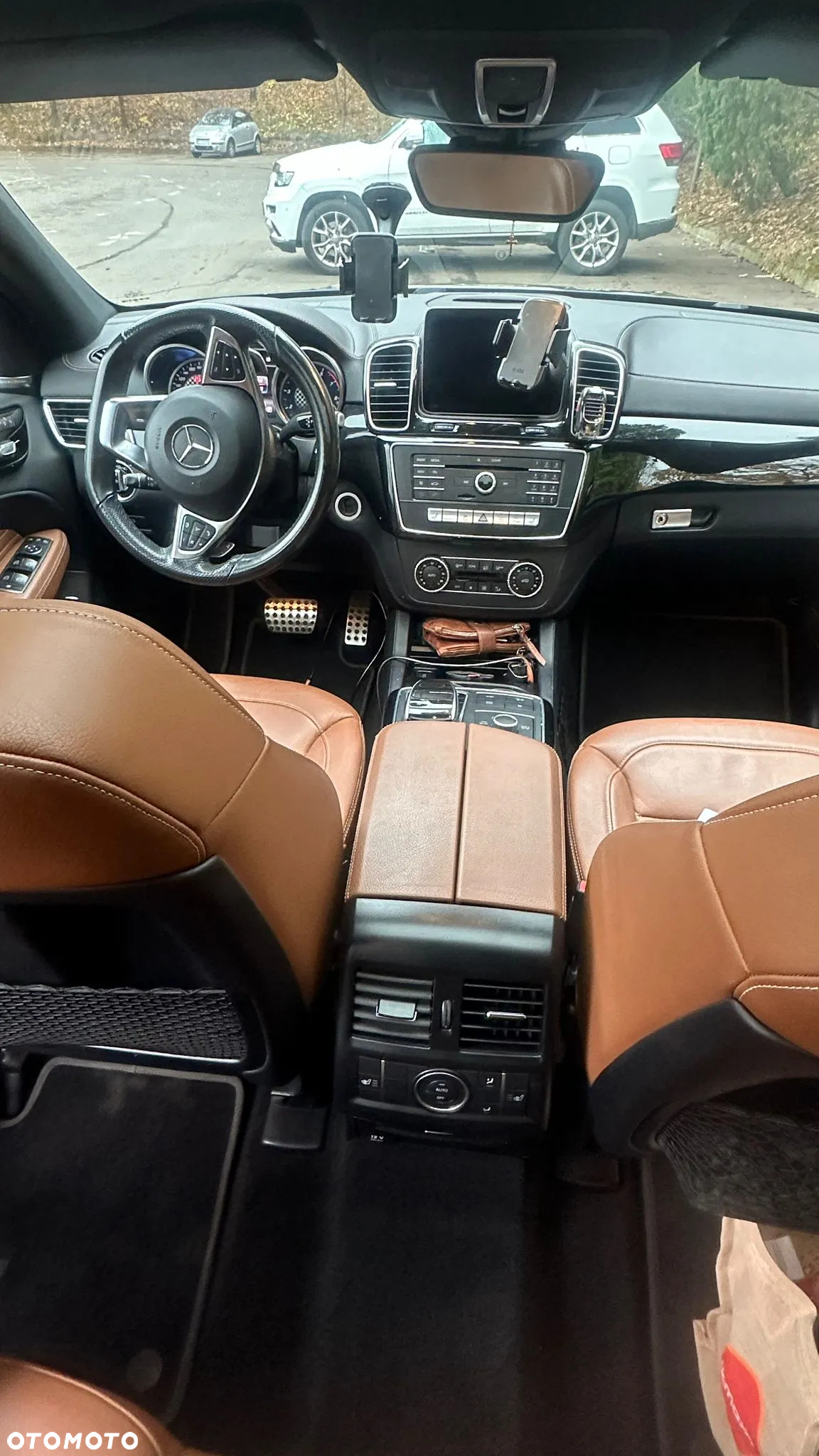 Mercedes-Benz GLE AMG Coupe 43 4-Matic - 9