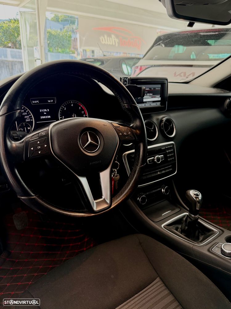 Mercedes-Benz A 180 d BlueEFFICIENCY Edition Style - 11