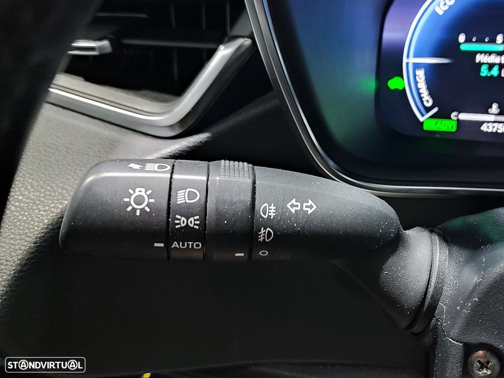 Toyota Corolla Touring Sports 1.8 Hybrid Exclusive - 28