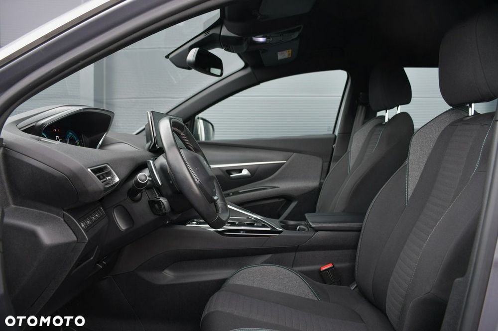 Peugeot 3008 1.6 PureTech Hybrid PHEV Allure S&S EAT8 - 11