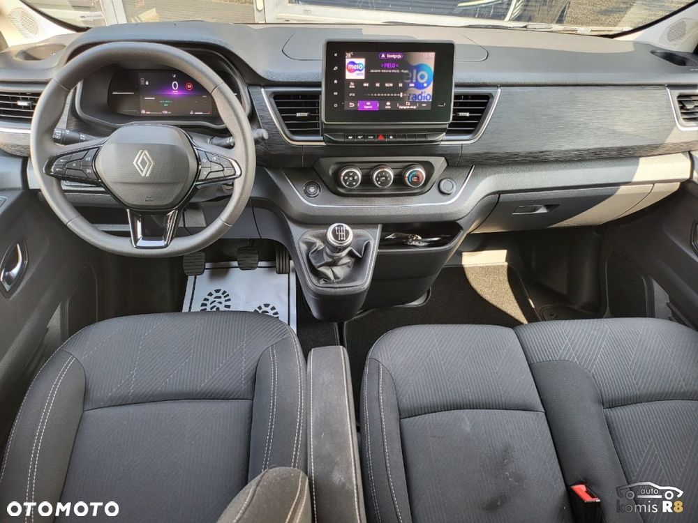 Renault Trafic - 25
