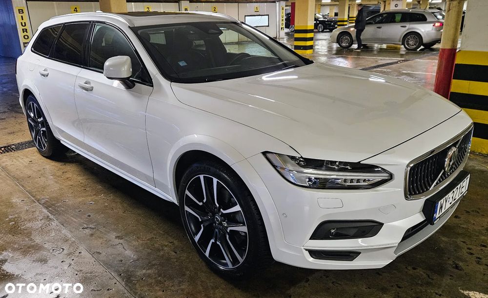 Volvo V90 B5 D AWD Ultimate Dark - 1