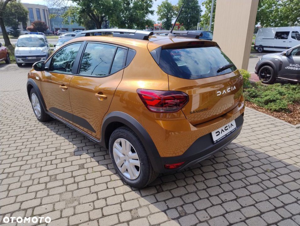 Dacia Sandero - 4