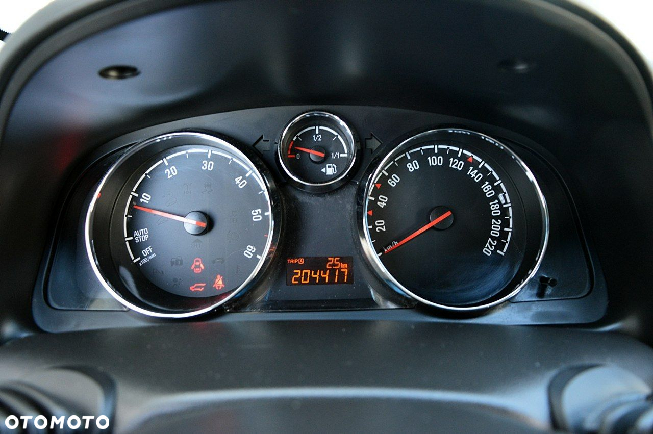 Opel Antara - 27