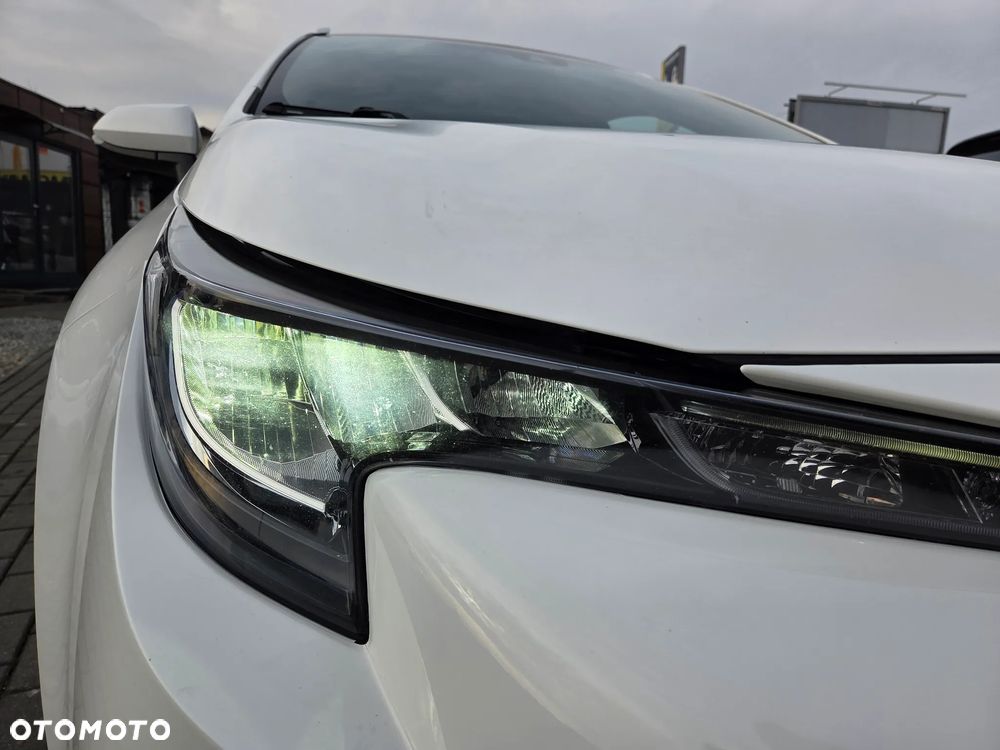 Toyota Corolla 1.8 Hybrid GPF Comfort - 32