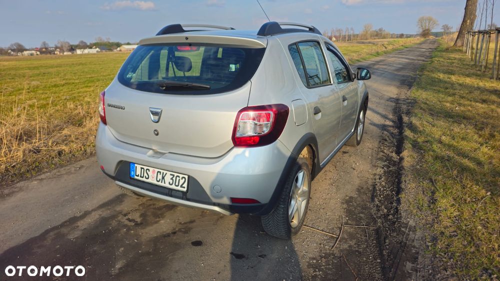 Dacia Sandero Stepway TCe 90 (S&S) Celebration - 10