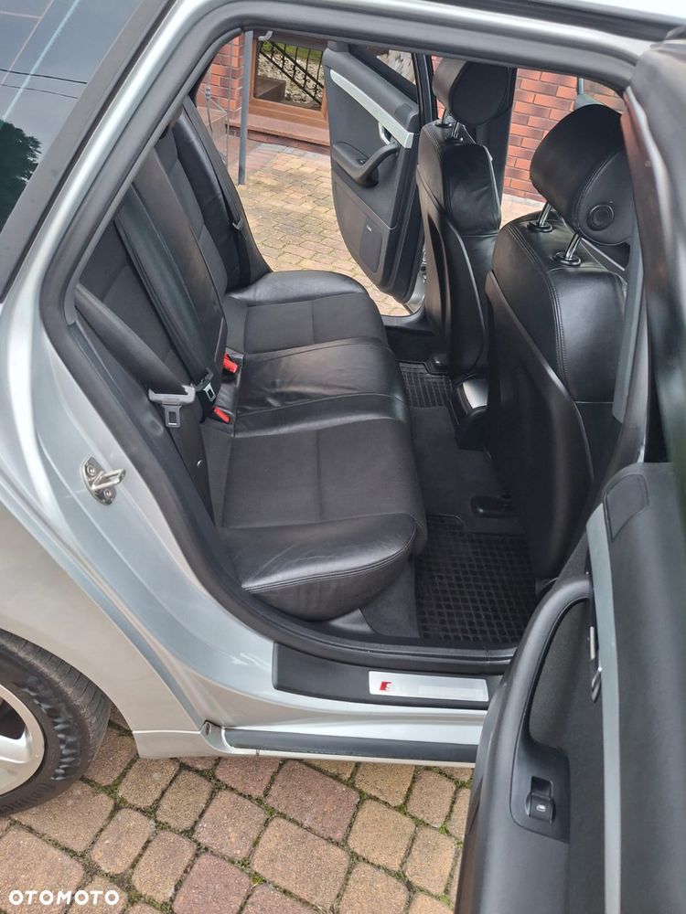 Audi A4 Avant 2.0 T FSI - 14