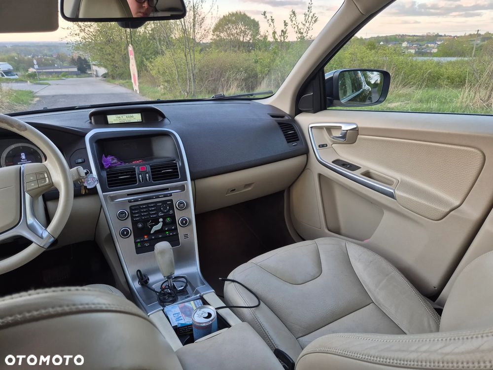Volvo XC 60 - 8