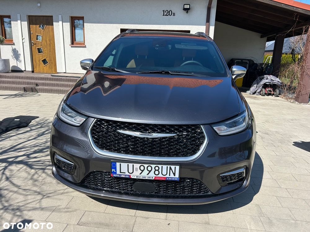 Chrysler Pacifica - 3