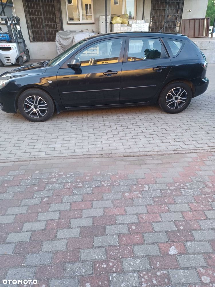 Mazda 3 - 4
