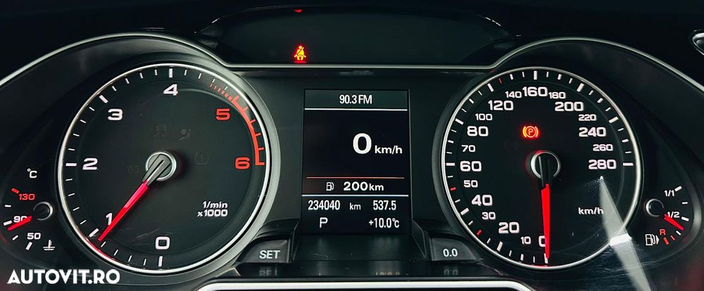 Audi A4 2.0 TDI DPF S line Sportpaket - 30