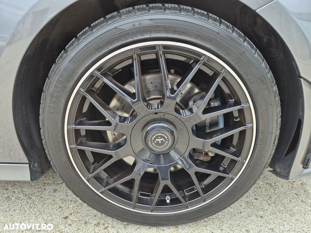 Mercedes-Benz CLA 200 7G-DCT AMG Line - 24
