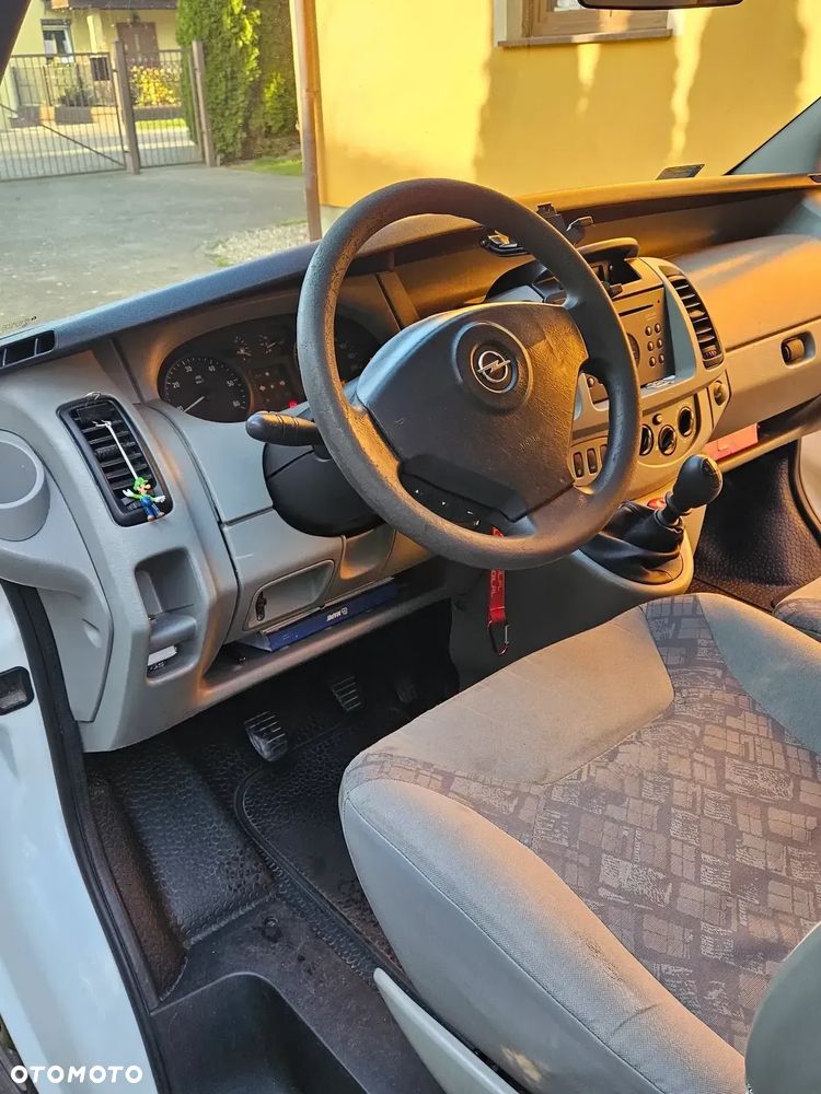 Opel VIVARO - 4