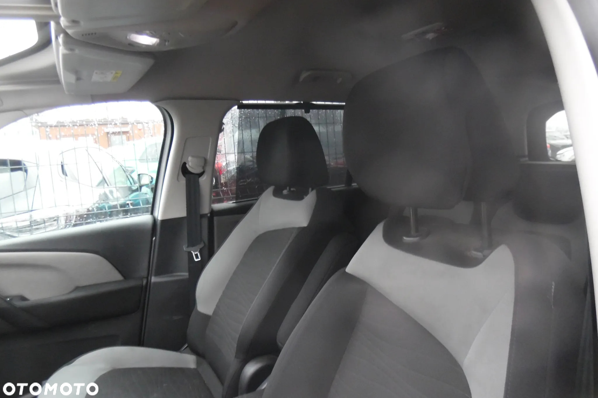 Citroën C4 Grand Picasso 1.6 e-HDi Attraction - 8