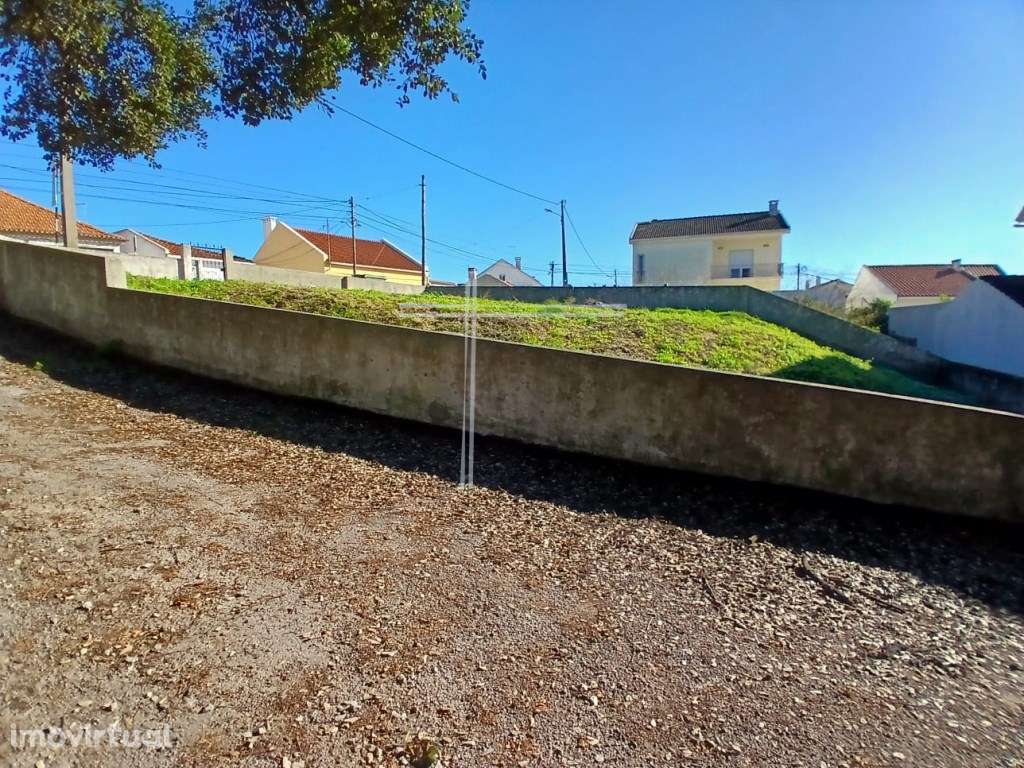 Terreno com 402m2 com infraestruturas pagas - Sobreda - Grande imagem: 4/7