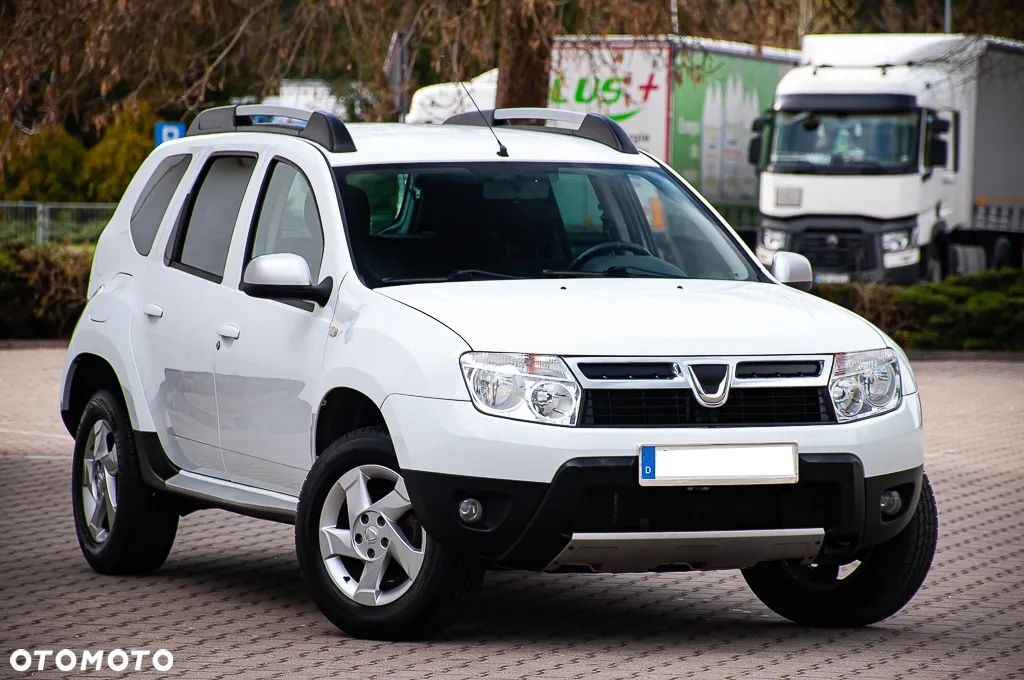 Dacia Duster 1.6 16V 4x2 Laureate - 1