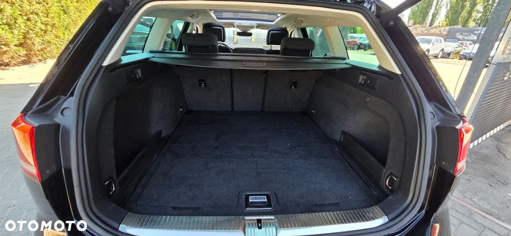Volkswagen Passat Variant 2.0 TDI EVO Business DSG - 32