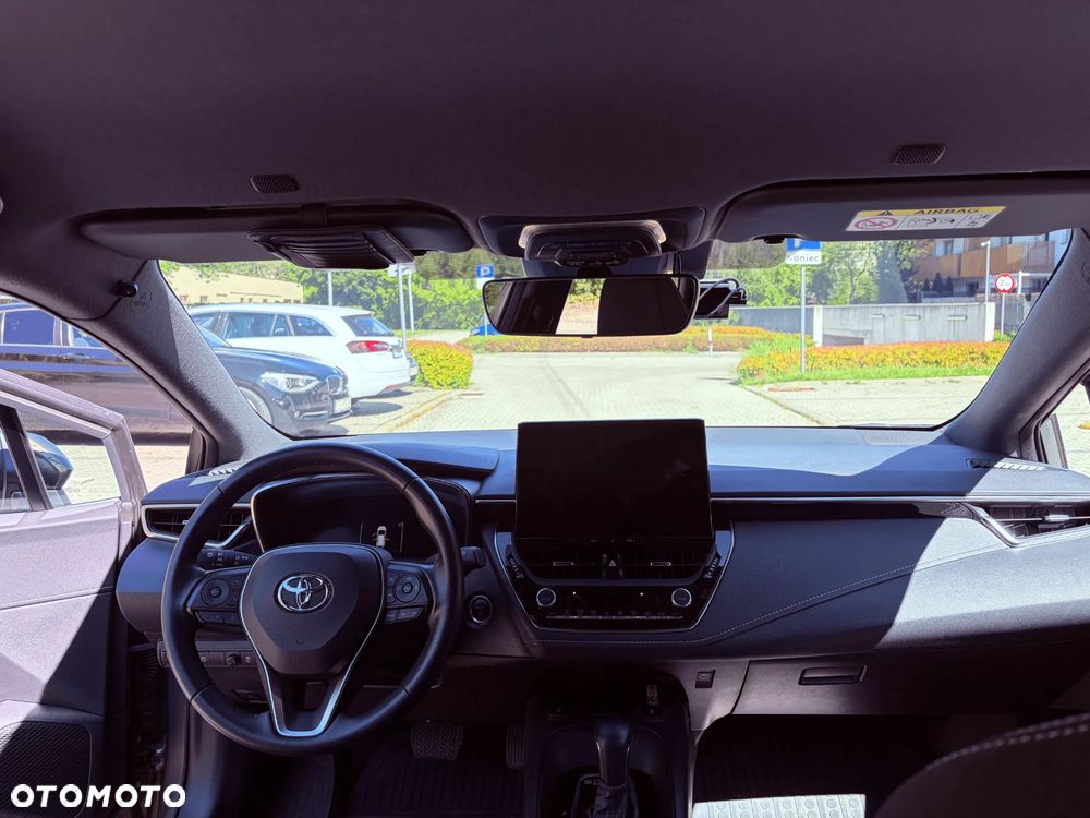 Toyota Corolla - 11