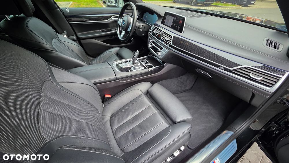 BMW Seria 7 740d xDrive mHEV sport - 25