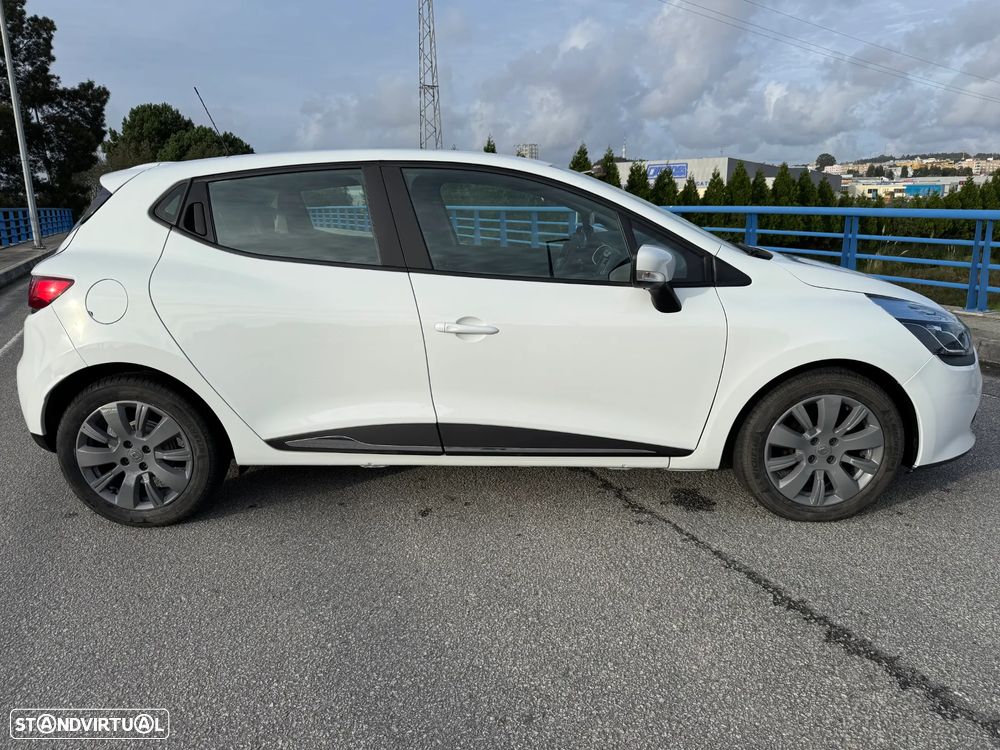 Renault Clio 1.5 dCi Comfort - 7