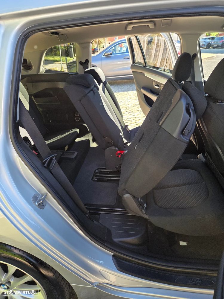 BMW 216 Gran Tourer i 7L Line Luxury - 19