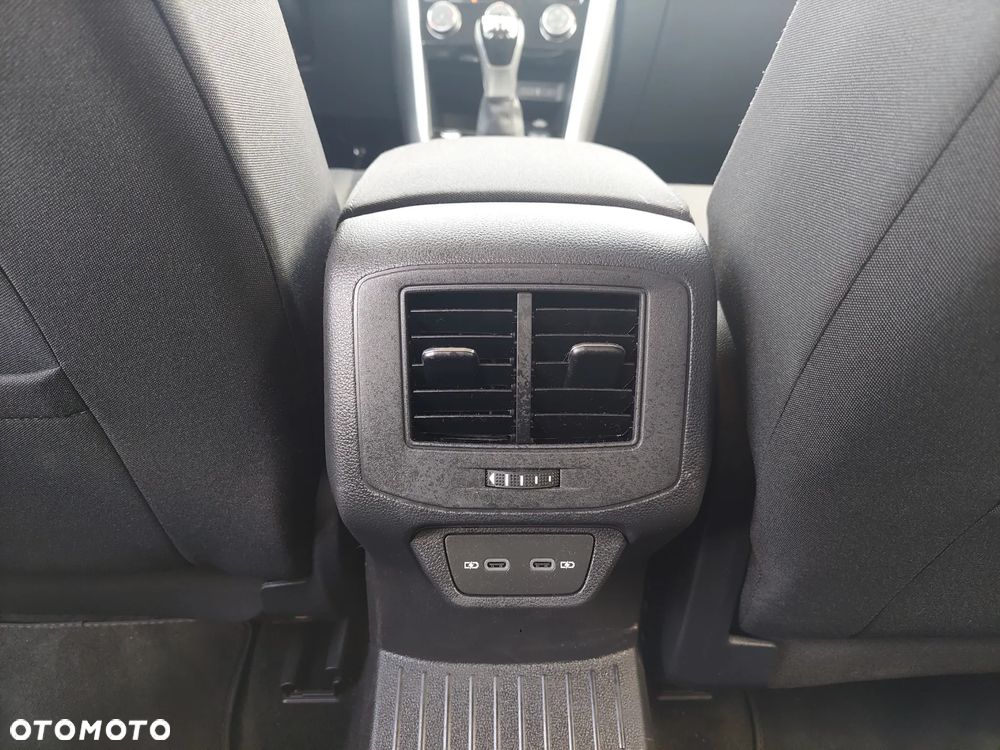 Volkswagen T-Roc 1.5 TSI Life - 31