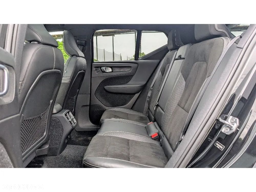 Volvo XC 40 T5 AWD R-Design - 9