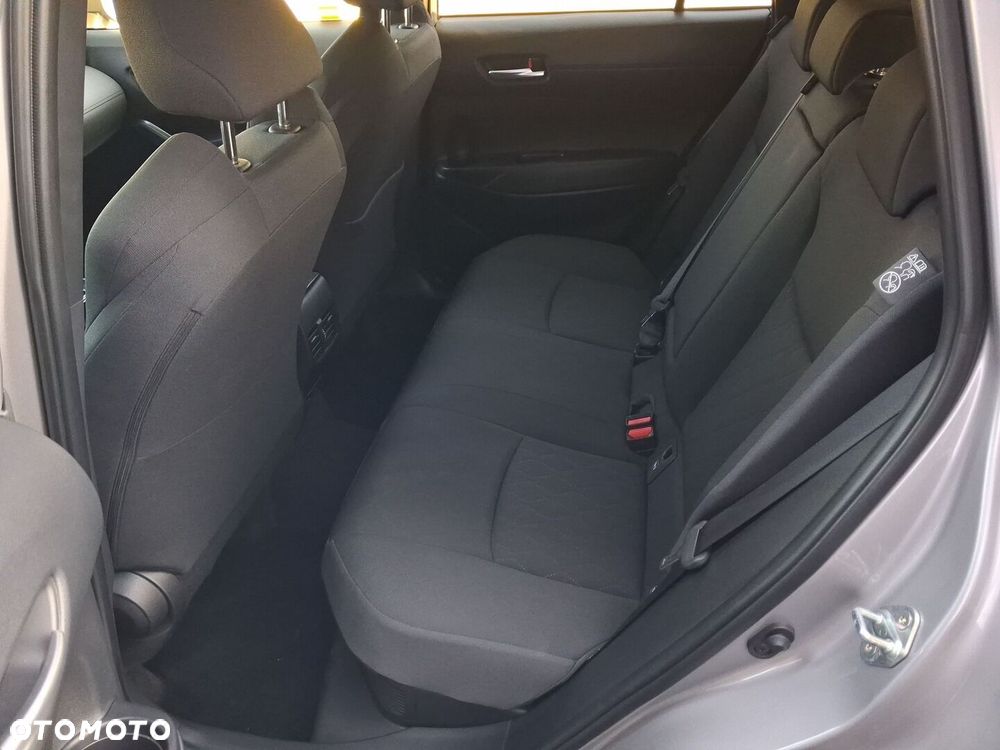 Toyota Corolla Cross - 16