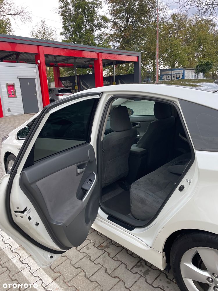 Toyota Prius - 11