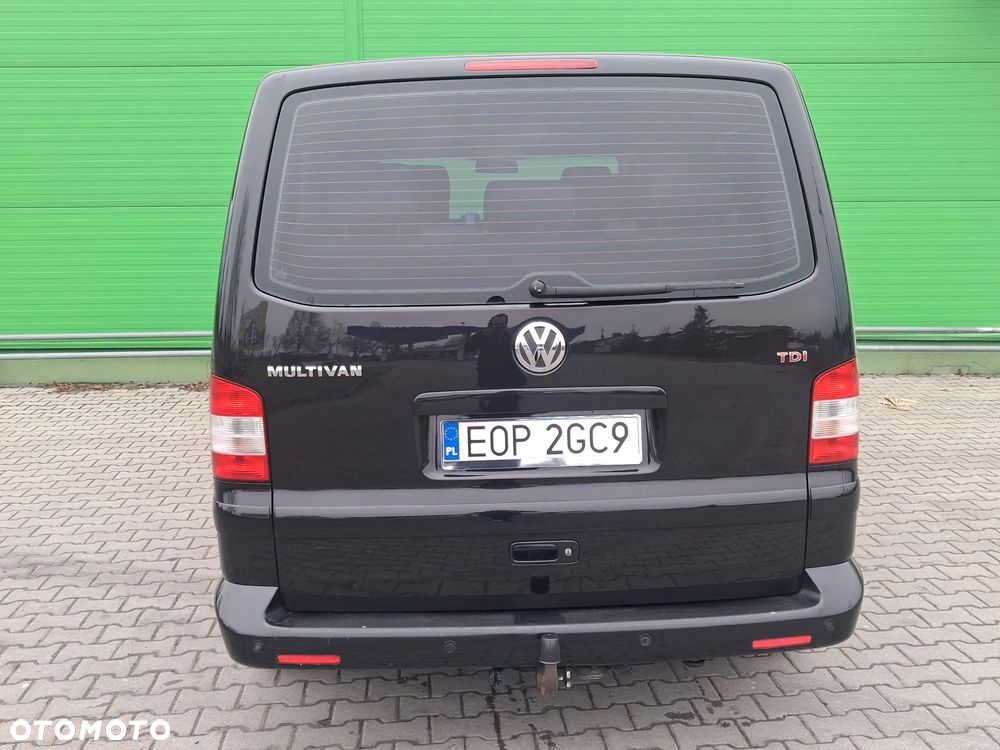 Volkswagen Multivan - 14