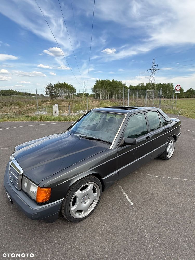 Mercedes-Benz W201 (190) - 8