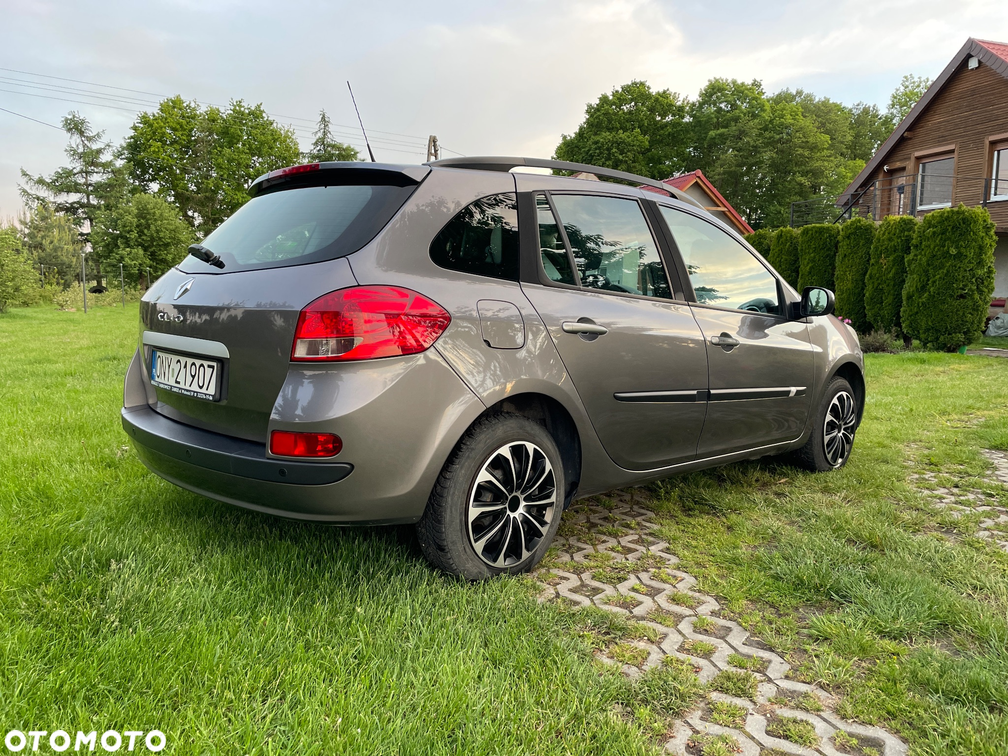 Renault Clio - 12