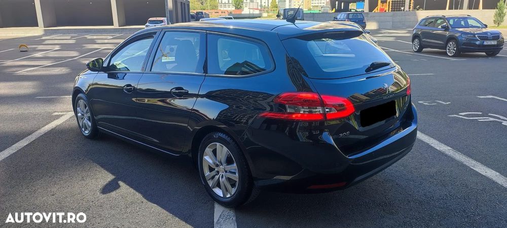 Peugeot 308 - 4