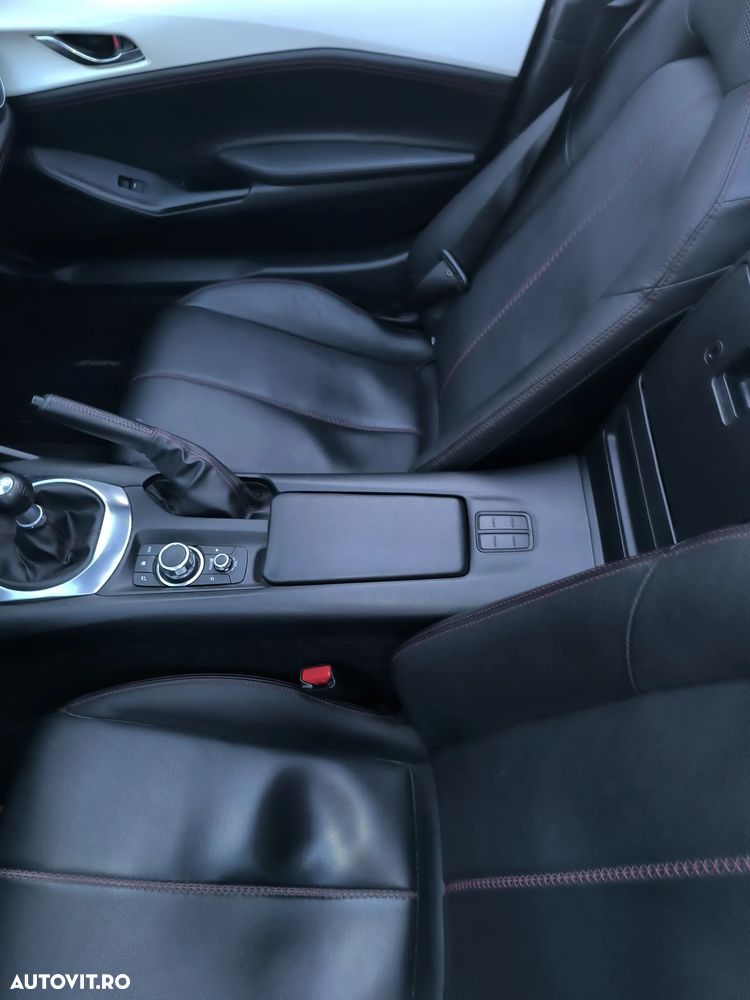 Mazda MX-5 RF SKYACTIV-G 131 Exclusive-Line - 4