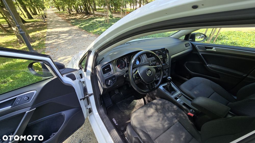 Volkswagen Golf - 7