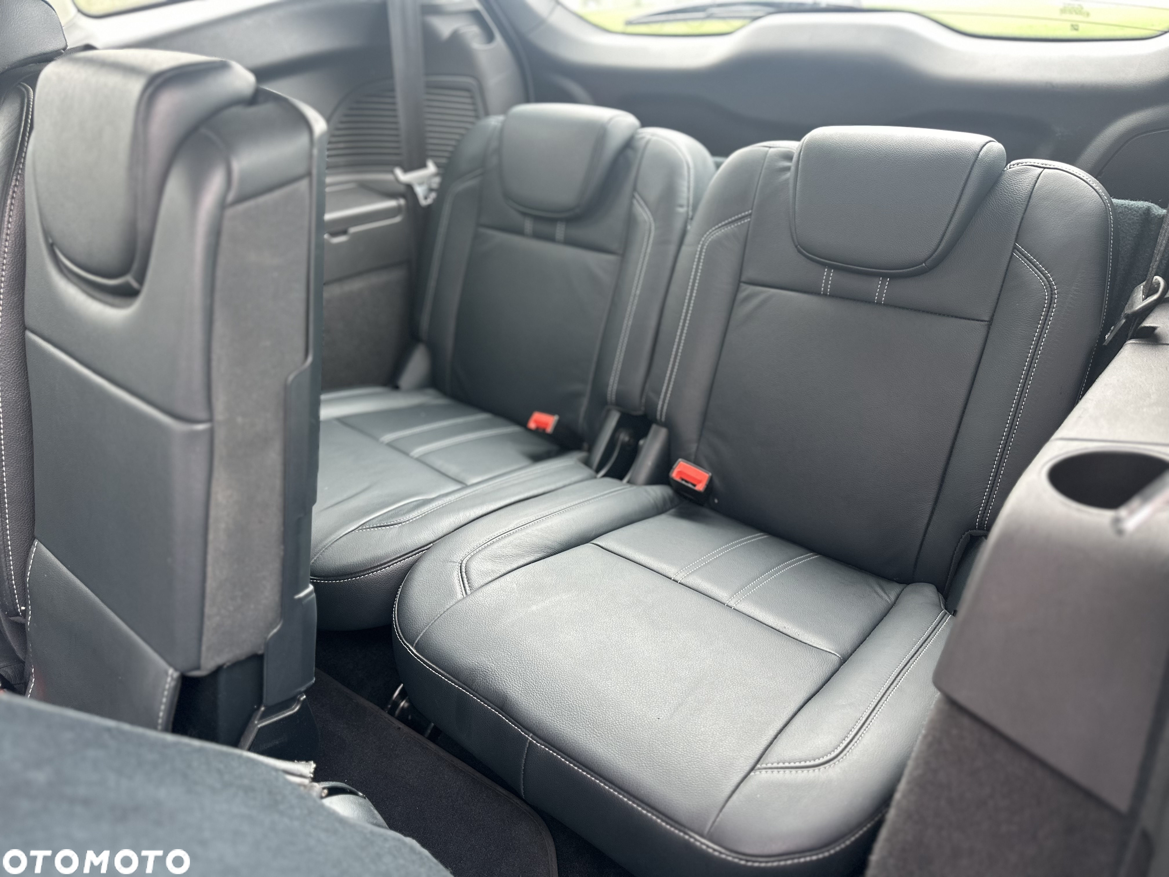 Ford Grand C-MAX - 22