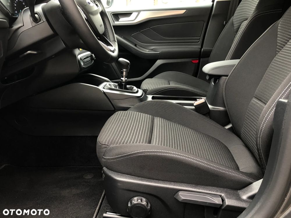 Ford Focus 1.0 EcoBoost mHEV Titanium - 4