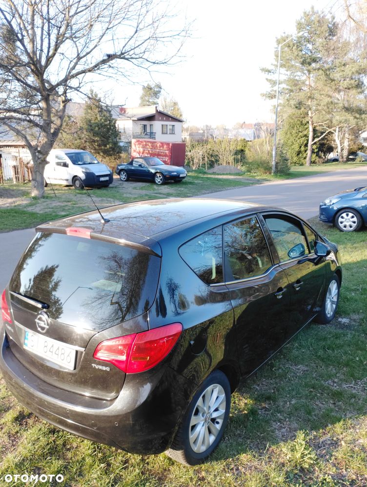 Opel Meriva 1.4 T Cosmo S&S - 9