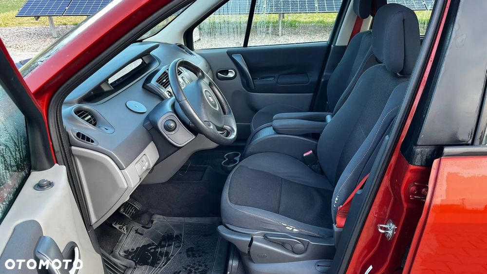 Renault Scenic 1.9 dCi FAP Conquest - 14